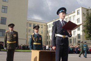 Более 600 курсантов первого курса Военной академии связи приняли присягу
